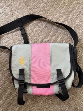 EXCELLENT Vintage Timbuk2 Messenger Bag Small - Y2K Gray/ Pink- Made in USA